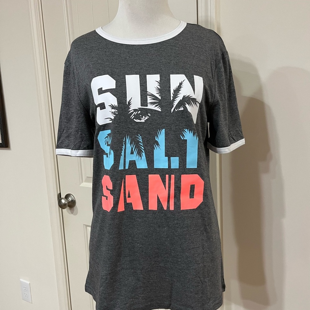Gray Graphic Tee with White Trim